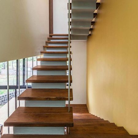 Villa Foresta By Stayvista With Modern Decor, Swimming Pool & Expansive Lawn For A Perfect Escape Lonavala Buitenkant foto