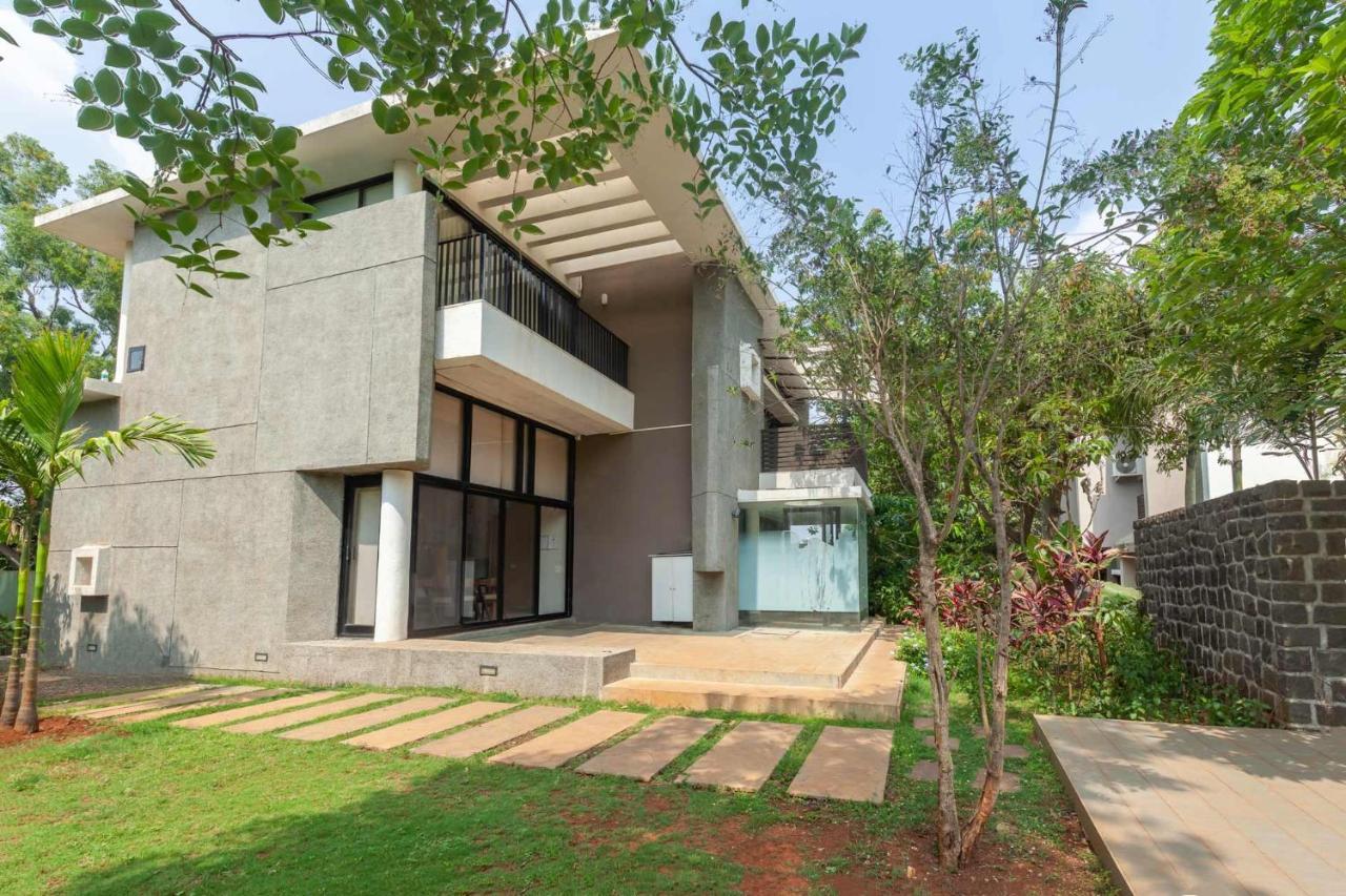 Villa Foresta By Stayvista With Modern Decor, Swimming Pool & Expansive Lawn For A Perfect Escape Lonavala Buitenkant foto