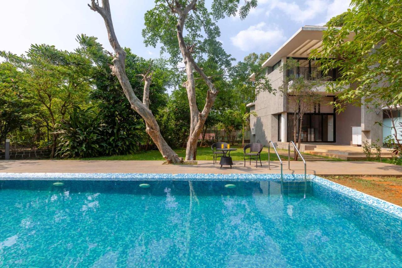 Villa Foresta By Stayvista With Modern Decor, Swimming Pool & Expansive Lawn For A Perfect Escape Lonavala Buitenkant foto