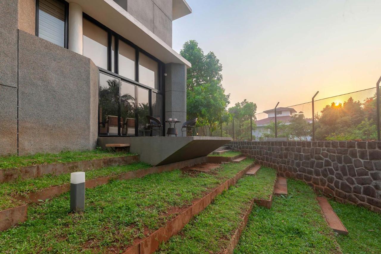 Villa Foresta By Stayvista With Modern Decor, Swimming Pool & Expansive Lawn For A Perfect Escape Lonavala Buitenkant foto