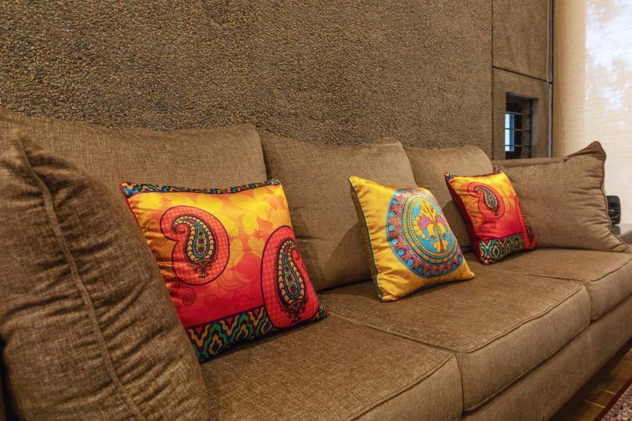 Villa Foresta By Stayvista With Modern Decor, Swimming Pool & Expansive Lawn For A Perfect Escape Lonavala Buitenkant foto