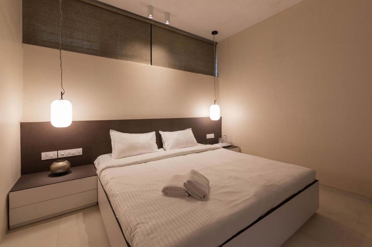 Villa Foresta By Stayvista With Modern Decor, Swimming Pool & Expansive Lawn For A Perfect Escape Lonavala Buitenkant foto